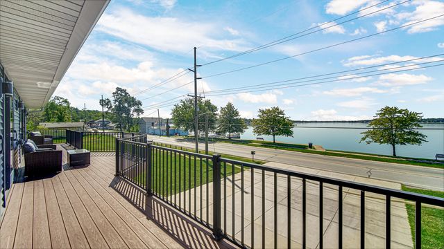 7912 Lake Shore Drive, Cedar Lake, IN 46303