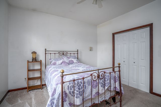 1585 DEER WOOD Drive, Bettendorf, IA 52722