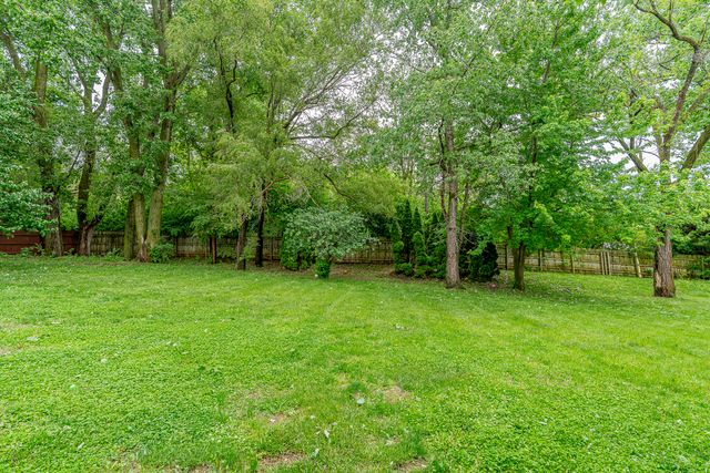 1585 DEER WOOD Drive, Bettendorf, IA 52722