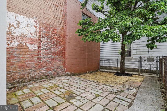 305 CHERRY ST, Columbia, PA 17512