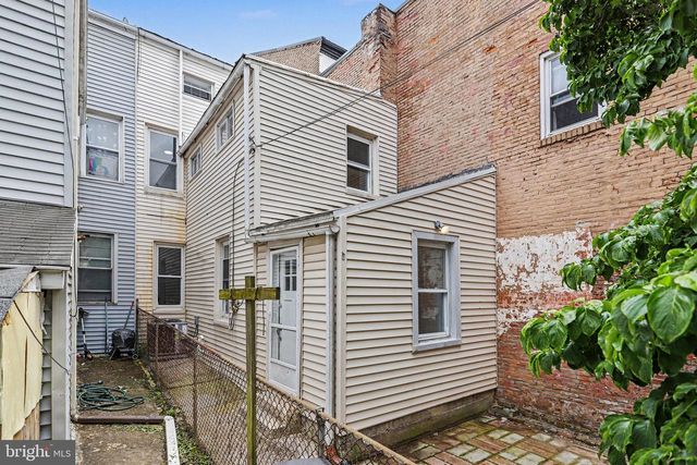 305 CHERRY ST, Columbia, PA 17512