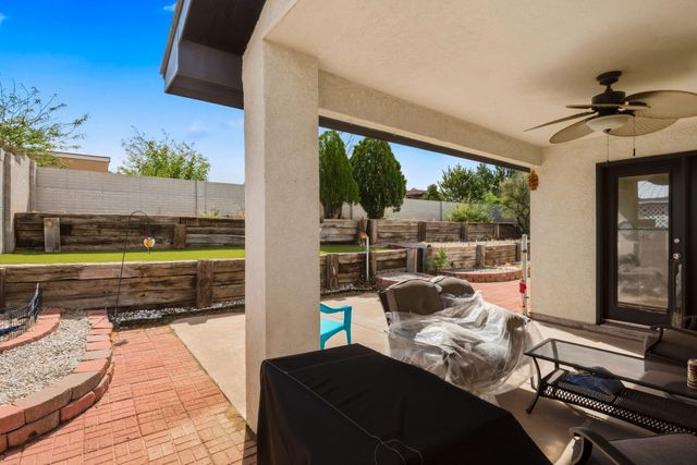 1362 Vista Escondida Court SW, Los Lunas, NM 87031