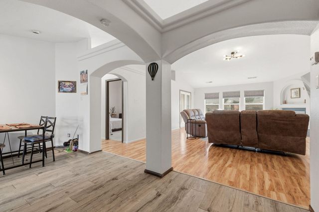 1362 Vista Escondida Court SW, Los Lunas, NM 87031