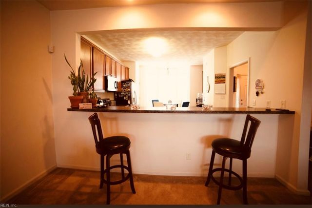 10 Rutland DR, Hampton, VA 23666