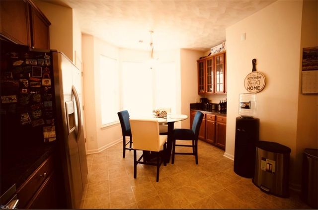 10 Rutland DR, Hampton, VA 23666