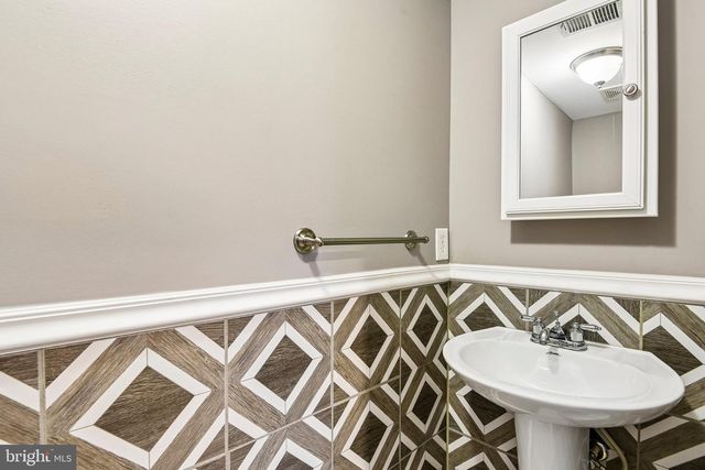 1701 HAYLE DR, Hanover, MD 21076
