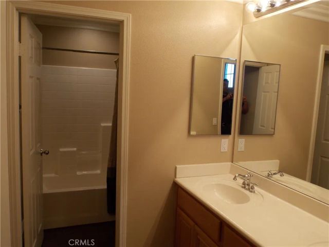 36069 Fresno Circle, Winchester, CA 92596