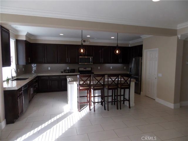 36069 Fresno Circle, Winchester, CA 92596