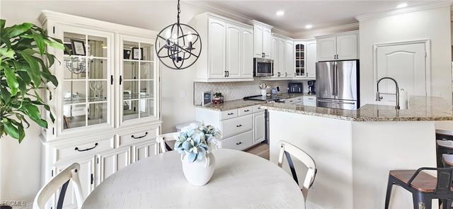 2538 Blackburn CIR, Cape Coral, FL 33991