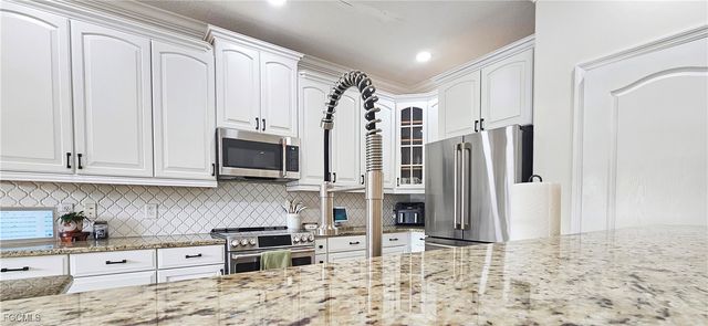 2538 Blackburn CIR, Cape Coral, FL 33991