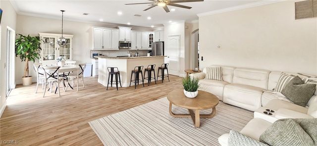 2538 Blackburn CIR, Cape Coral, FL 33991