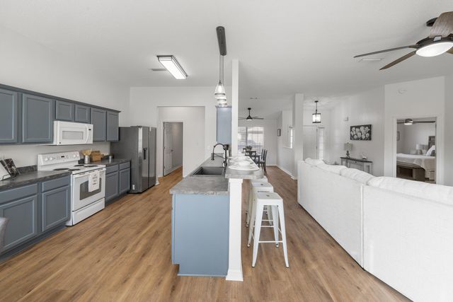 8517 High School Boulevard, Navarre, FL 32566