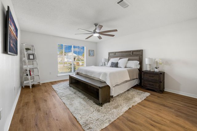 8517 High School Boulevard, Navarre, FL 32566