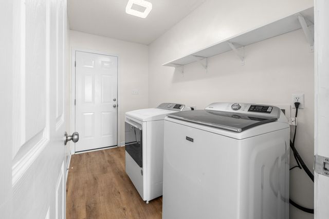 8517 High School Boulevard, Navarre, FL 32566