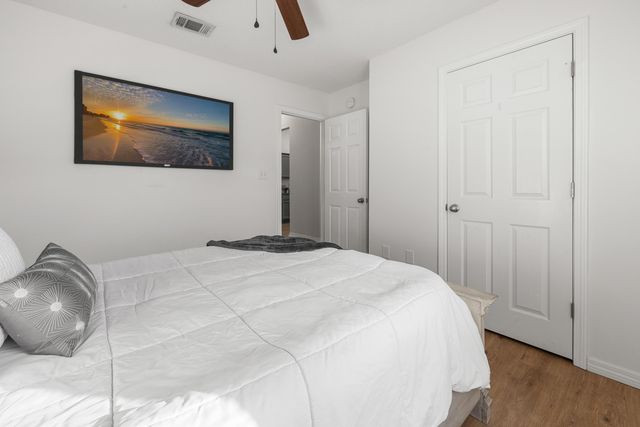 8517 High School Boulevard, Navarre, FL 32566