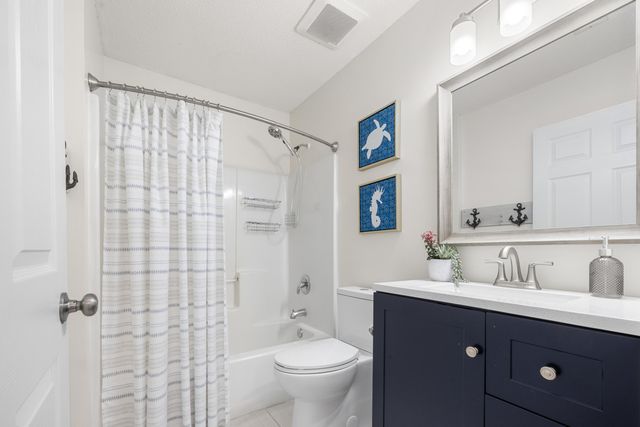 8517 High School Boulevard, Navarre, FL 32566