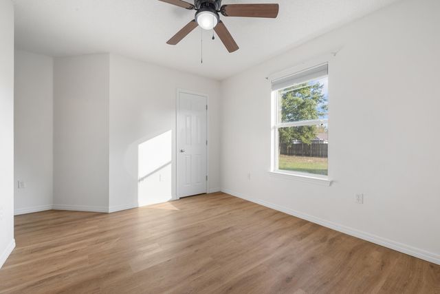 8517 High School Boulevard, Navarre, FL 32566