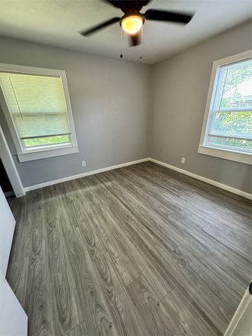 4025 Eastland Street, Fort Worth, TX 76119