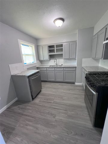 4025 Eastland Street, Fort Worth, TX 76119