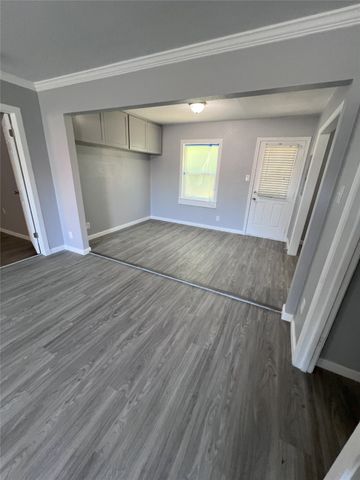 4025 Eastland Street, Fort Worth, TX 76119