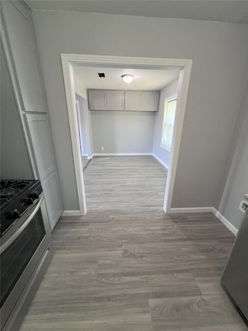 4025 Eastland Street, Fort Worth, TX 76119