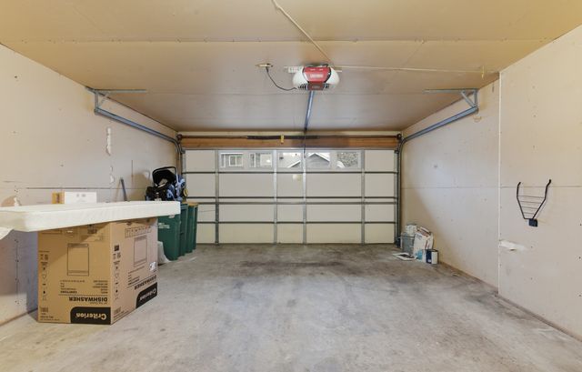 3230 Edgerton Street, Vadnais Heights, MN 55127