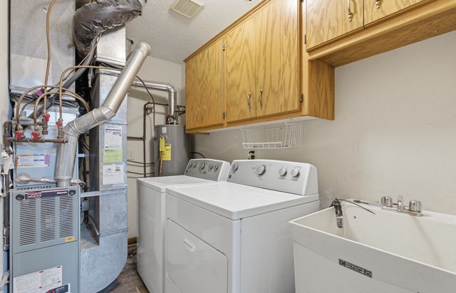 3230 Edgerton Street, Vadnais Heights, MN 55127