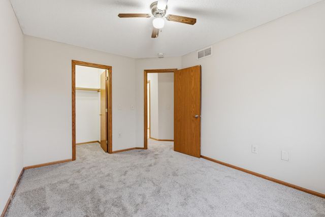 3230 Edgerton Street, Vadnais Heights, MN 55127