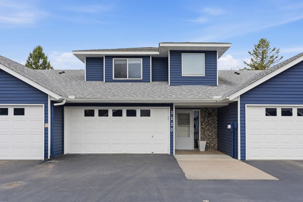 3230 Edgerton Street, Vadnais Heights, MN 55127