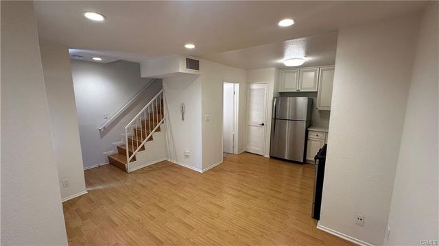 421 Porter Street 4, Glendale, CA 91205