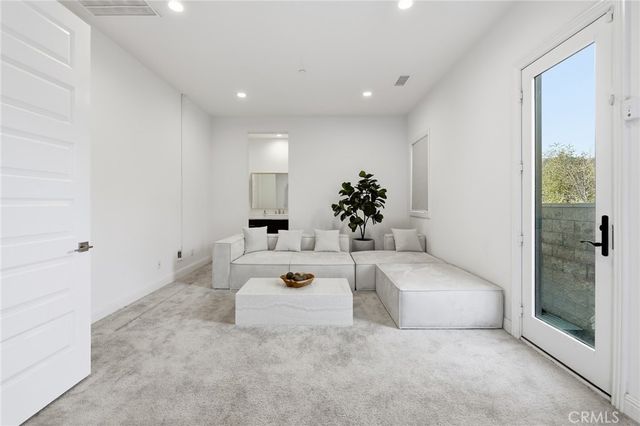 20454 W Albion Way, Porter Ranch, CA 91326