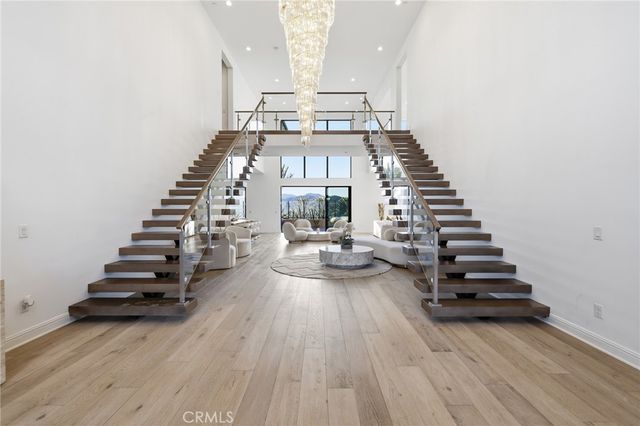 20454 W Albion Way, Porter Ranch, CA 91326