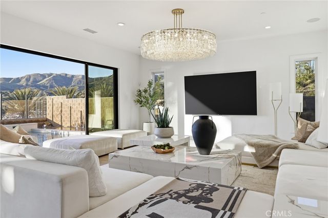 20454 W Albion Way, Porter Ranch, CA 91326