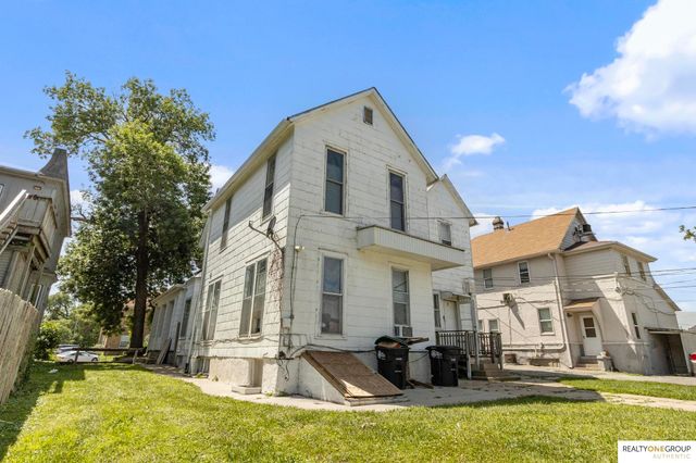 1309 S 32nd Street, Omaha, NE 68105