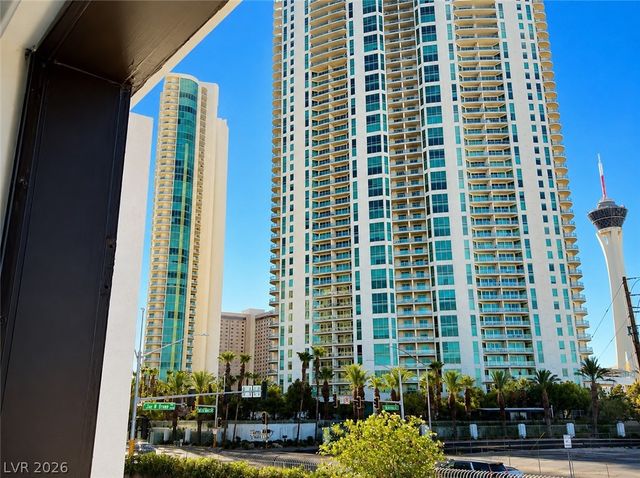 534 Tam O Shanter, Las Vegas, NV 89109