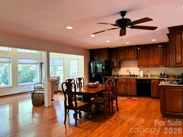 130 Canoe Court, Mount Gilead, NC 27306