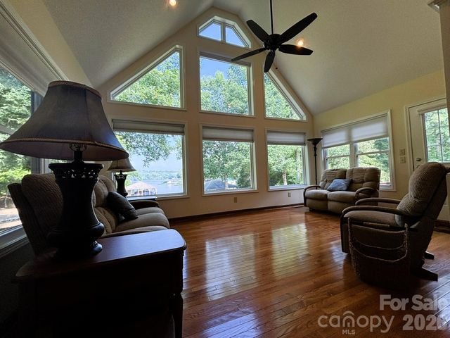 130 Canoe Court, Mount Gilead, NC 27306