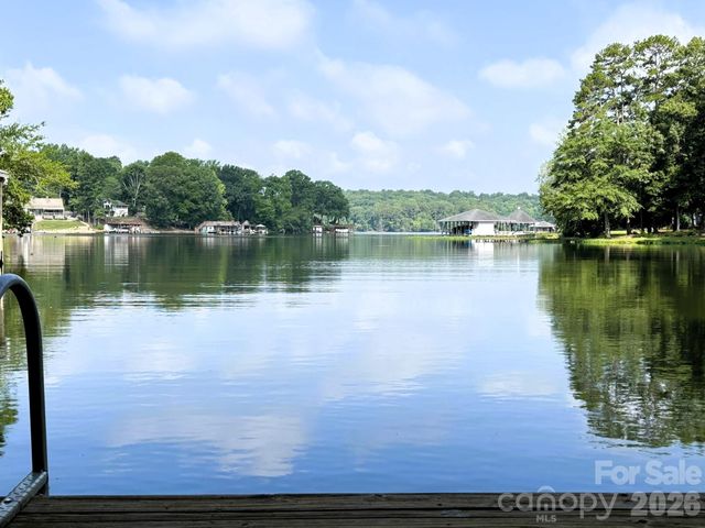 130 Canoe Court, Mount Gilead, NC 27306