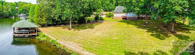 130 Canoe Court, Mount Gilead, NC 27306