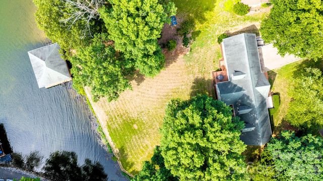 130 Canoe Court, Mount Gilead, NC 27306