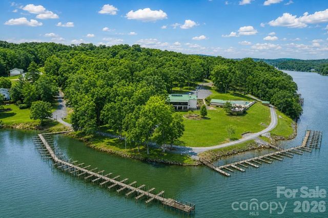 130 Canoe Court, Mount Gilead, NC 27306