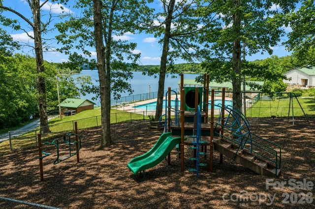 130 Canoe Court, Mount Gilead, NC 27306