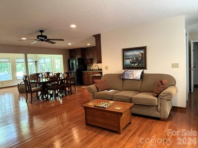 130 Canoe Court, Mount Gilead, NC 27306