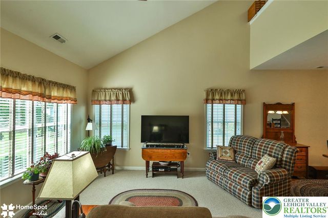 2615 Union Court, Hanover Twp, PA 18017