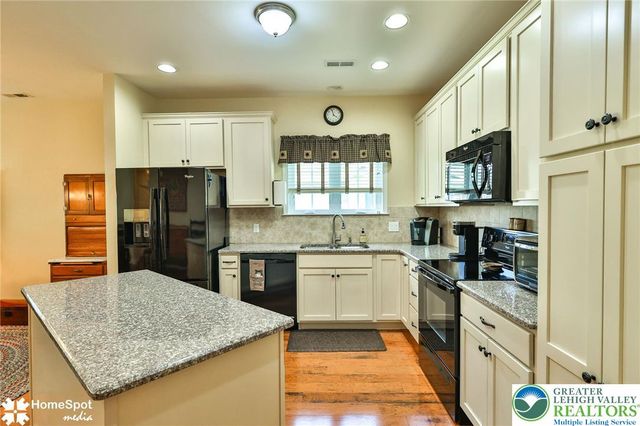 2615 Union Court, Hanover Twp, PA 18017