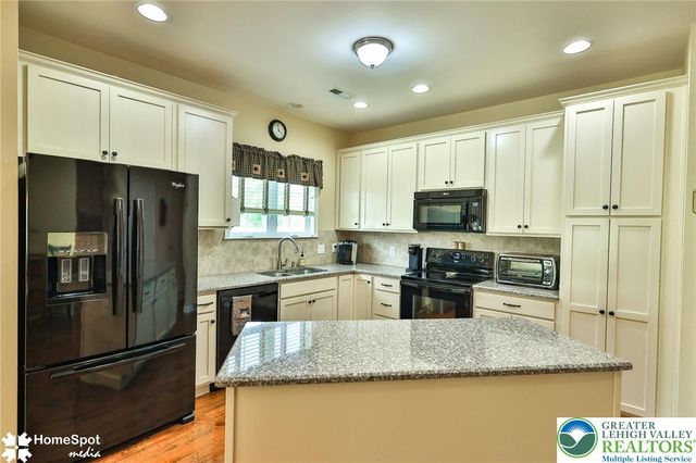 2615 Union Court, Hanover Twp, PA 18017