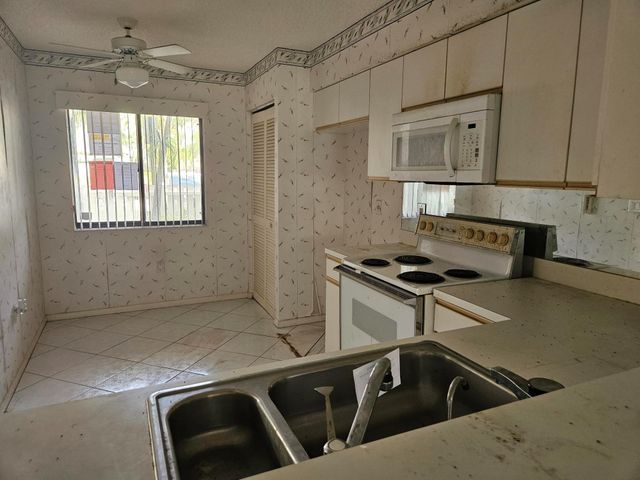 6065 Pointe Regal Circle 105, Delray Beach, FL 33484