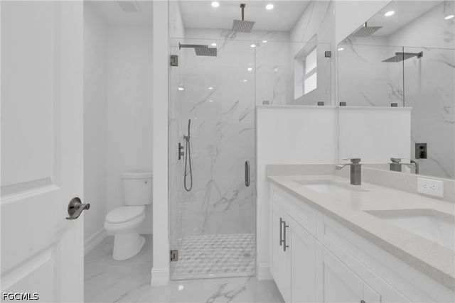 2115 Polar AVE, Alva, FL 33920