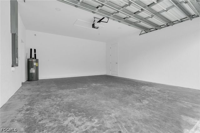 2115 Polar AVE, Alva, FL 33920