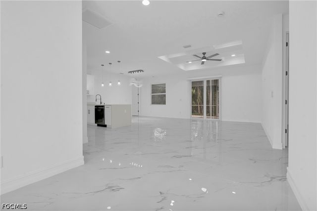 2115 Polar AVE, Alva, FL 33920